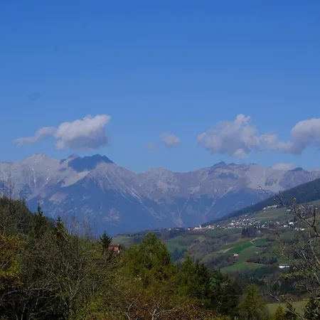 アパート Wohnen Auf Burg Trautson