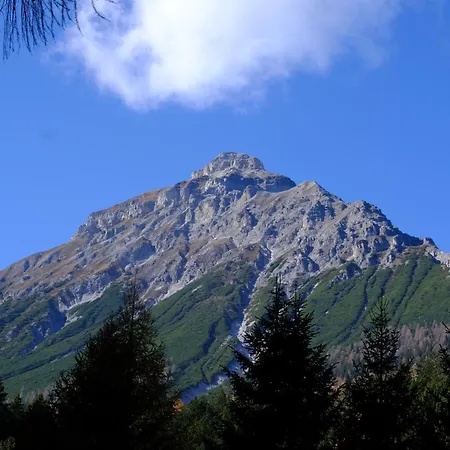 Wohnen Auf Burg Trautson アパート *